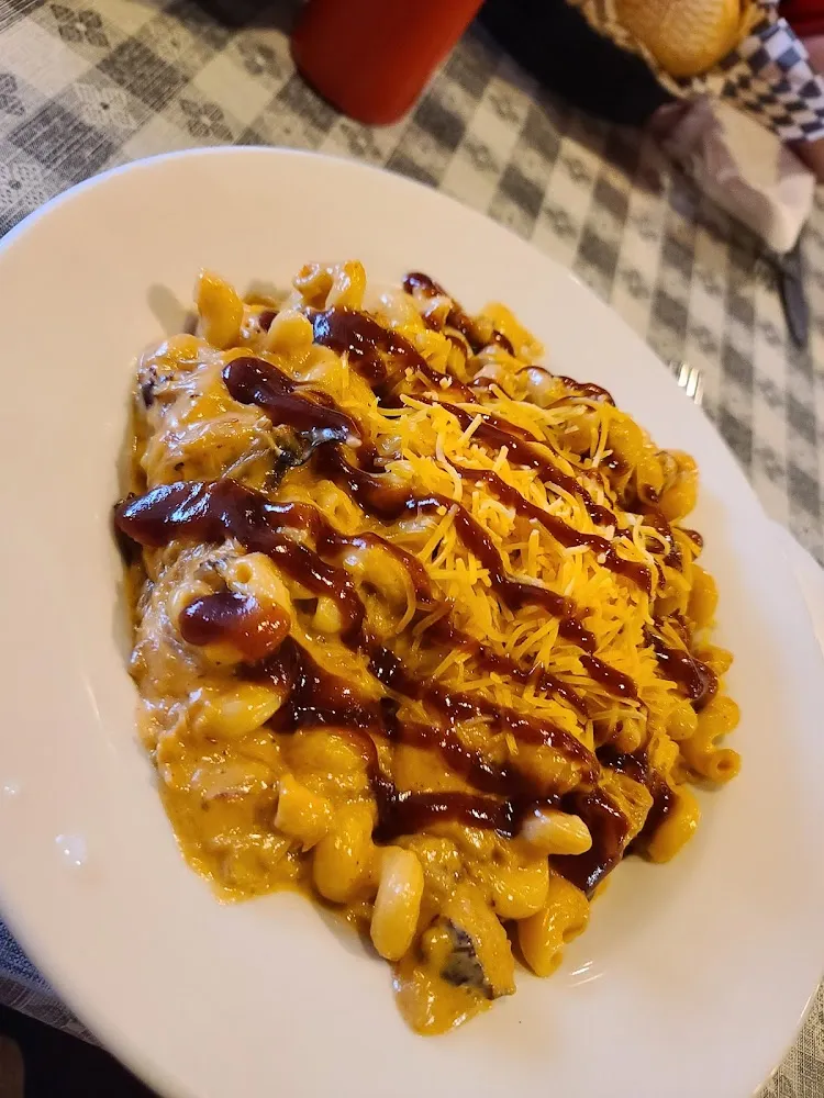 BBQ Pulled Pork Mac and Cheese